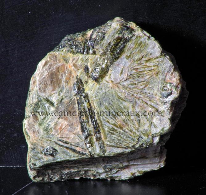 tourmaline verte et lepidolite